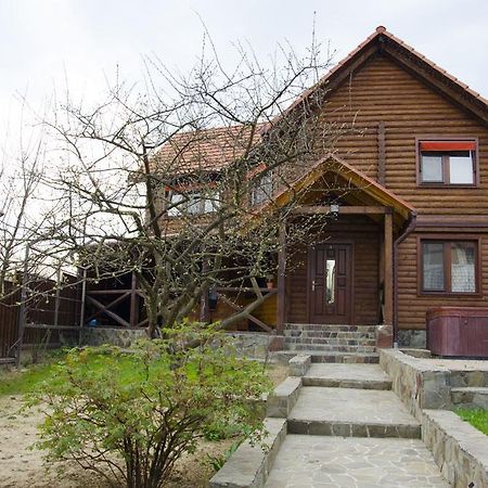 Liubava Otel Polyana  Dış mekan fotoğraf